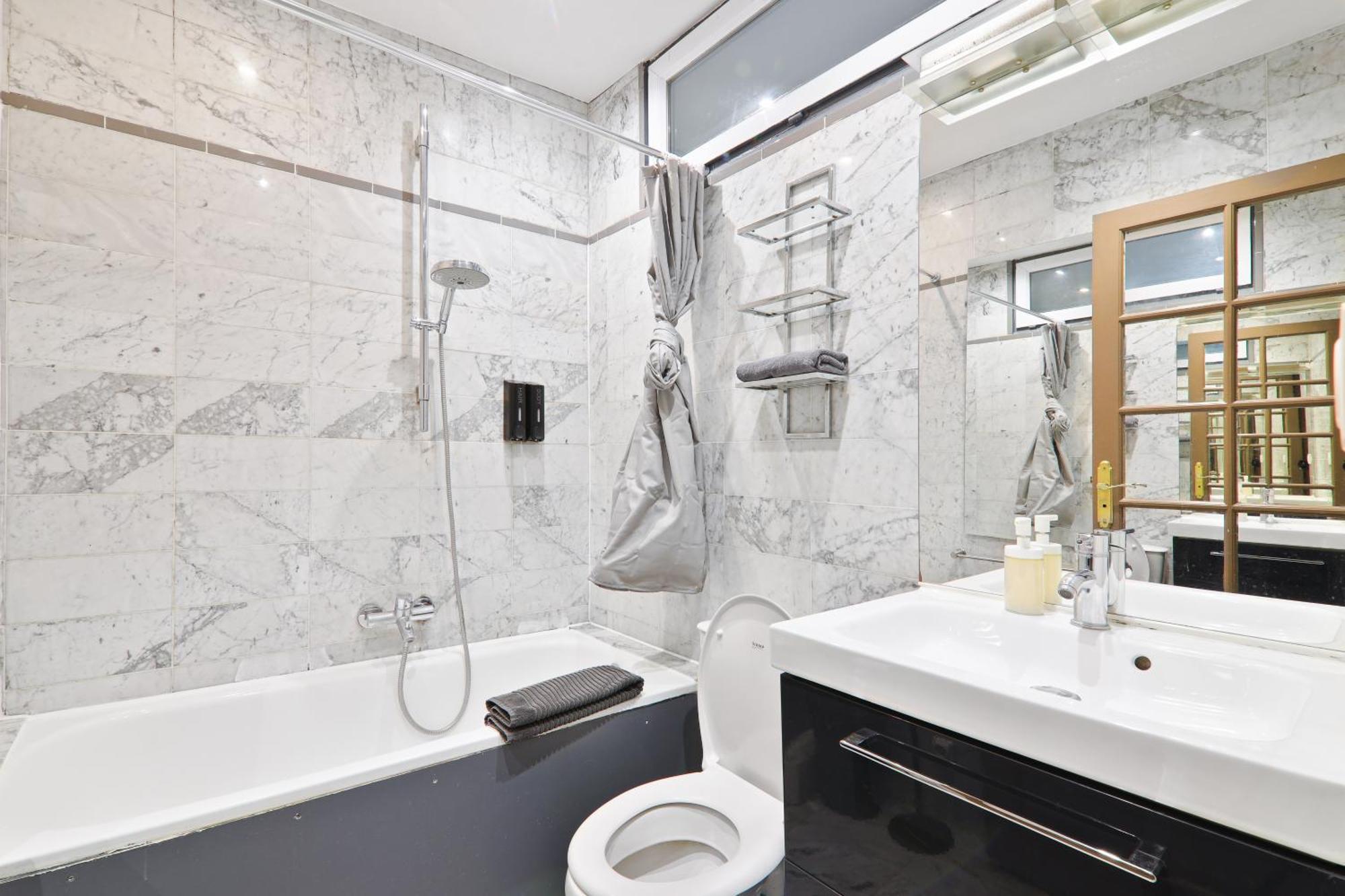 Appartement Quartier Champs-Elysees Free Netflix Paris Eksteriør bilde